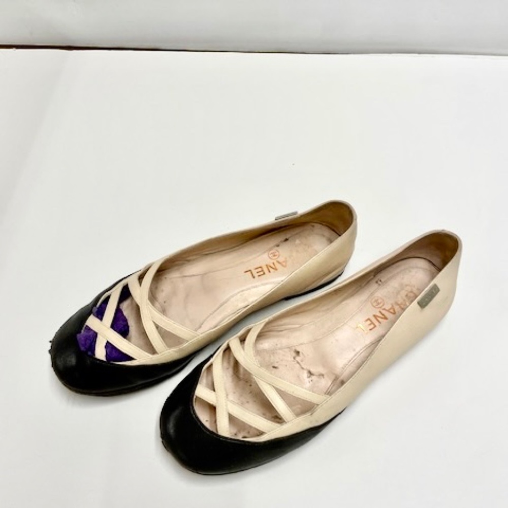 Vintage Authentic CHANEL flats Ballet Core Style  Incredible 37.5